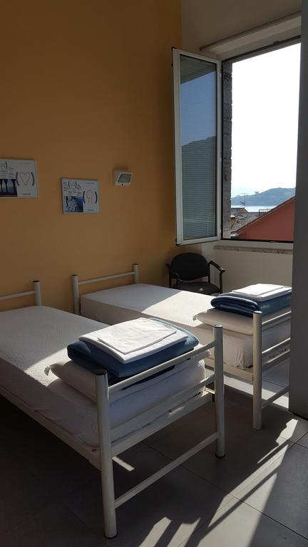 Ostello Porto Venere Екстериор снимка